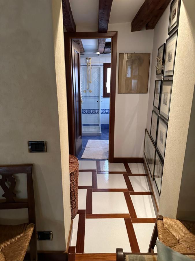 1 Ca'Del Traghetto Family Apartment Venedig Eksteriør billede